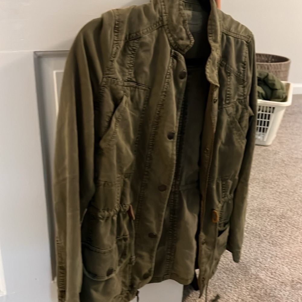 Green jacket - Picture 3 of 3